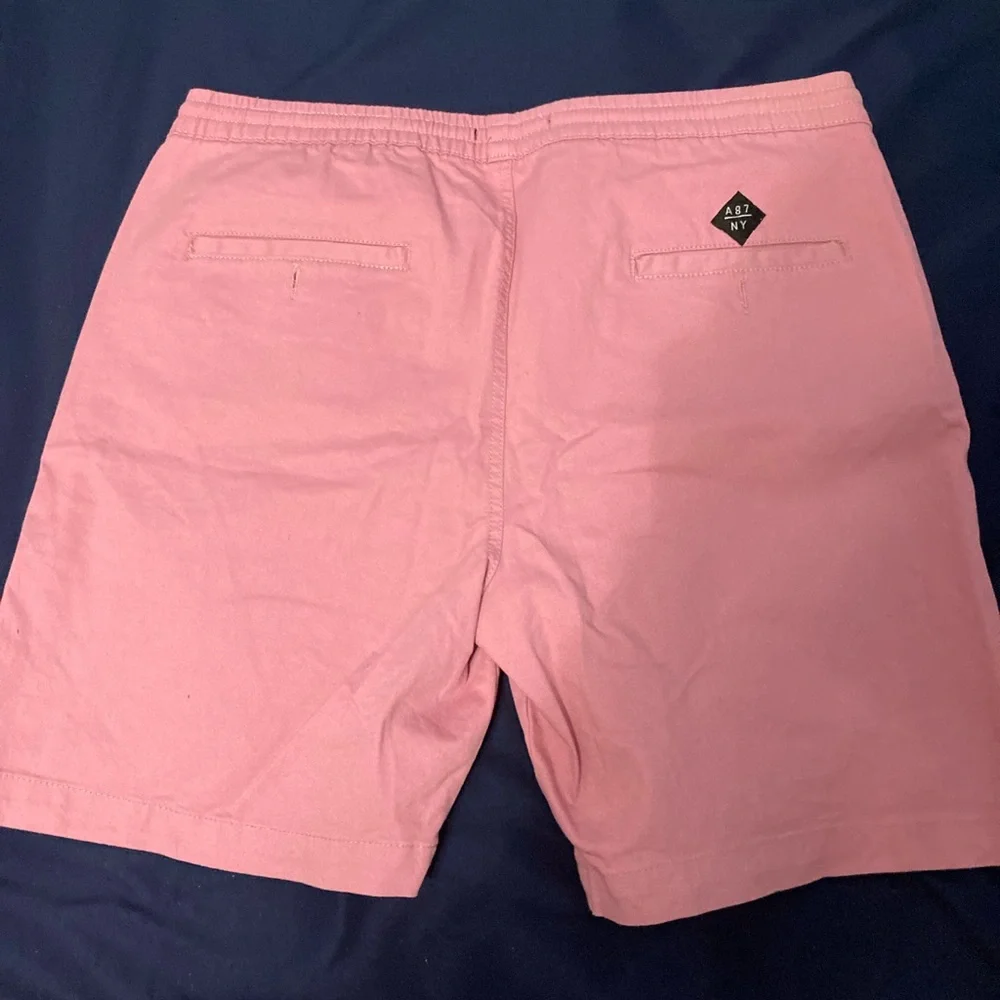 Aeropostale men’s pink casual shorts size medium. - Picture 2 of 2